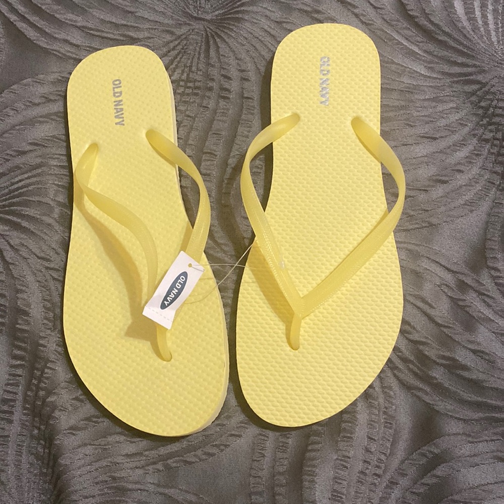 Old navy flip flops